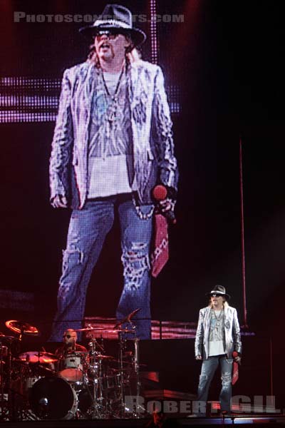 GUNS N' ROSES - 2010-09-13 - PARIS - Bercy - 